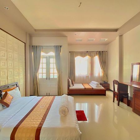Phuc Hung 2 Hotel Rach Gia Exterior foto
