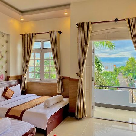 Phuc Hung 2 Hotel Rach Gia Exterior foto