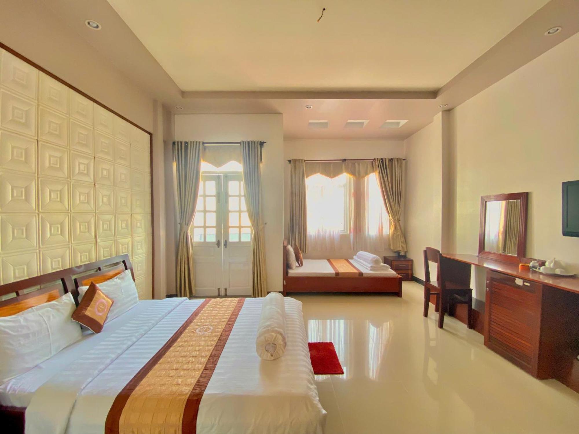 Phuc Hung 2 Hotel Rach Gia Exterior foto