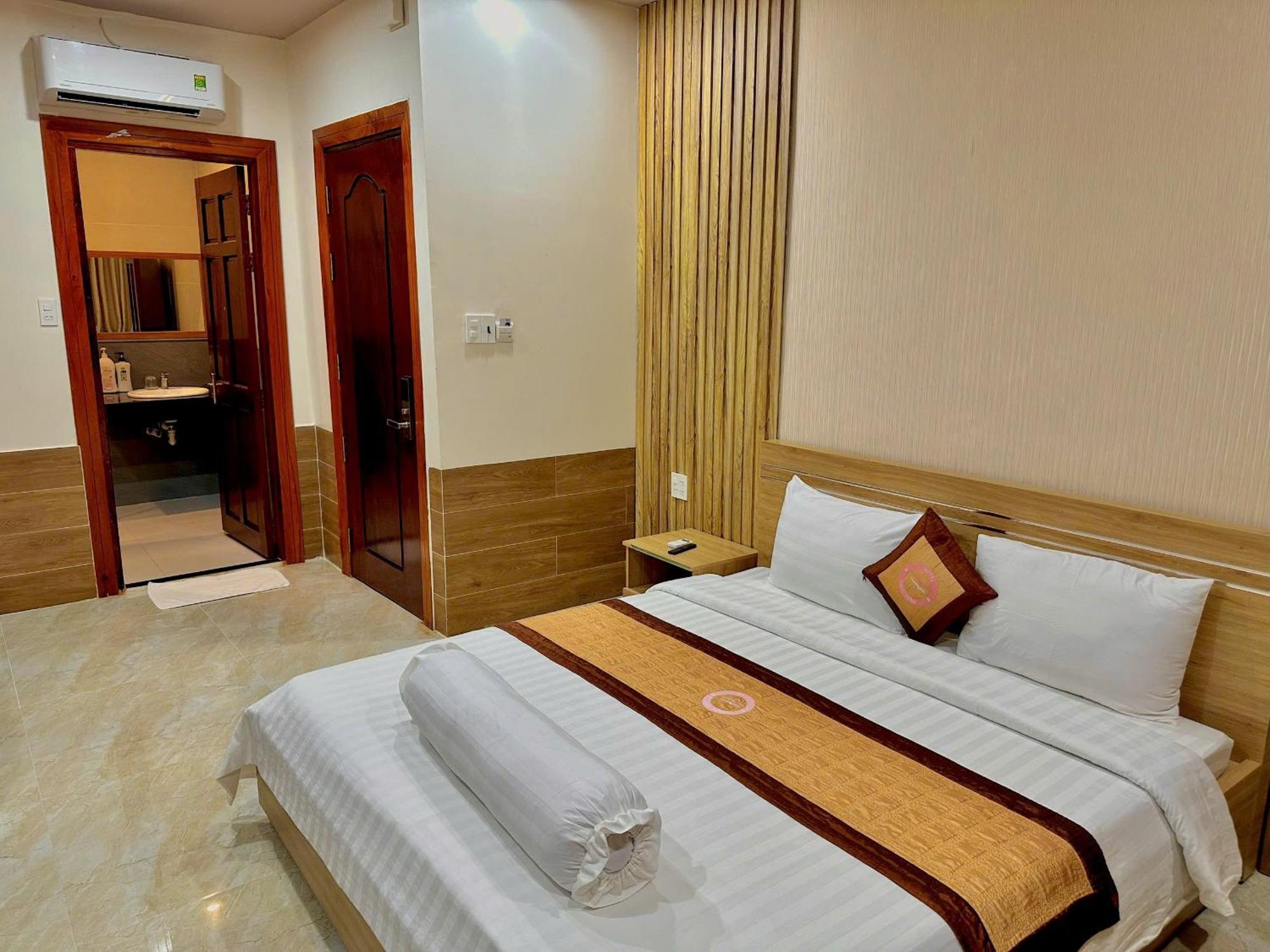 Phuc Hung 2 Hotel Rach Gia Exterior foto